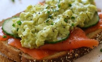 ⏰ бутерброди з червоною рибою і авокадо: рецепт з покроковими фото